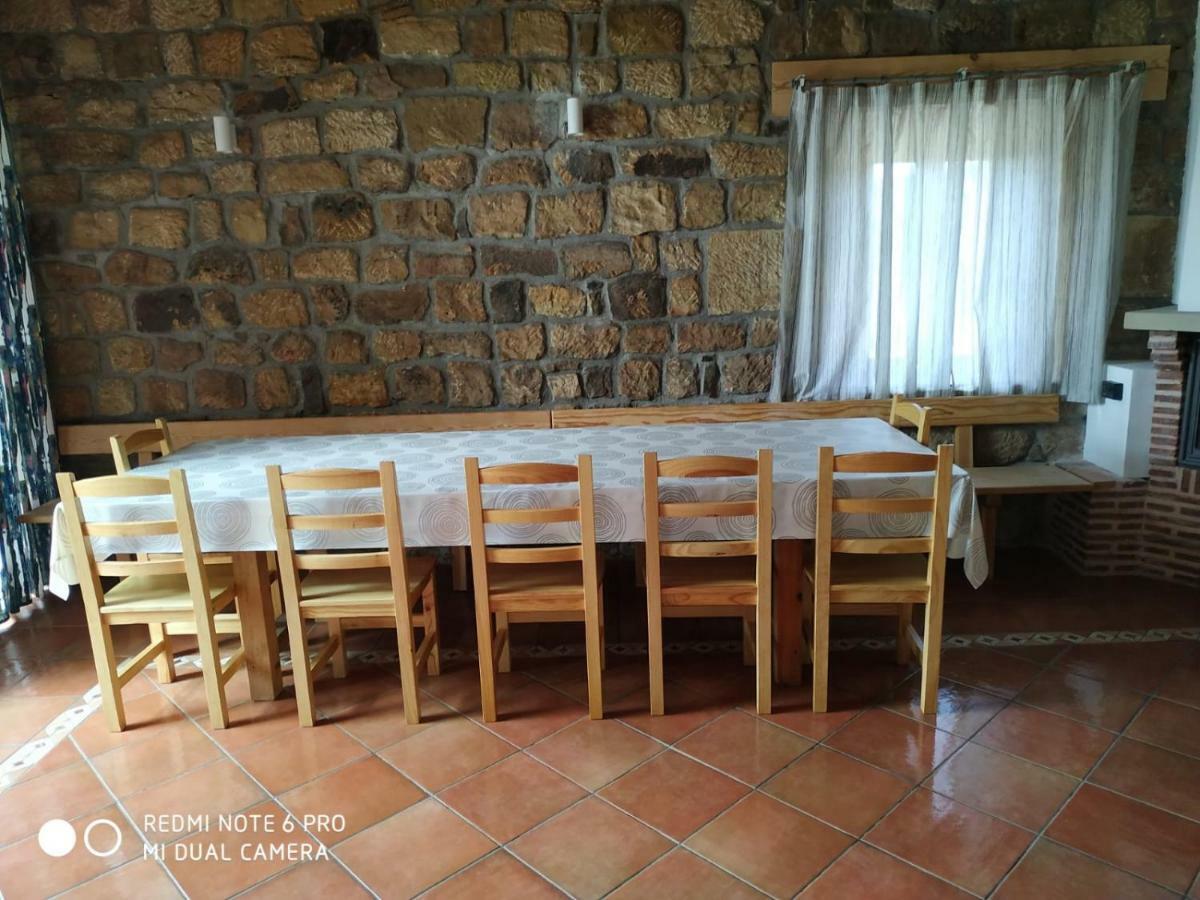 Penzion La Casa De La Petra Quintanar de la Sierra Exteriér fotografie